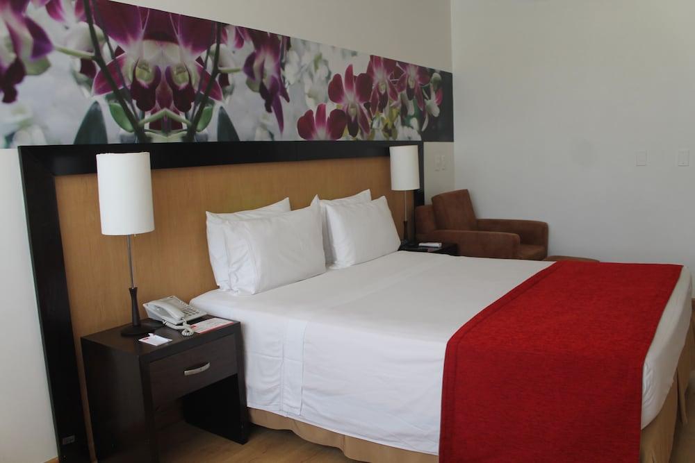 Mi Hotel Sandiego Медельїн Екстер'єр фото