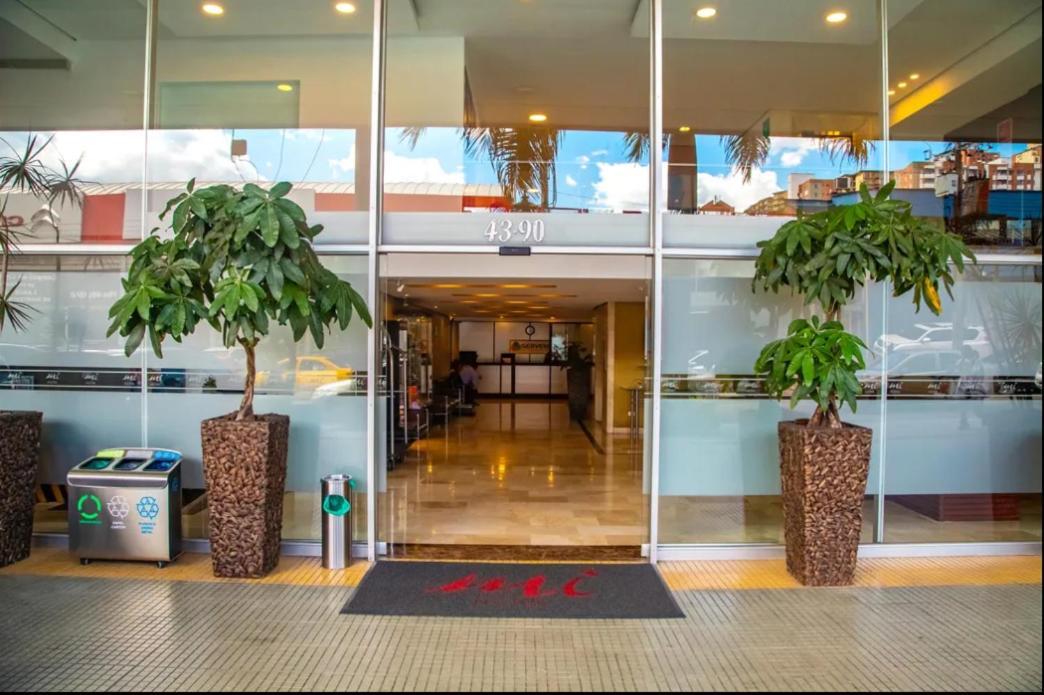 Mi Hotel Sandiego Медельїн Екстер'єр фото